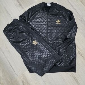 Adidas Black and Gold Textured Set